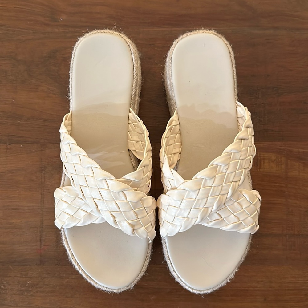 Women’s Size 7 Open Toe Sandal Casual